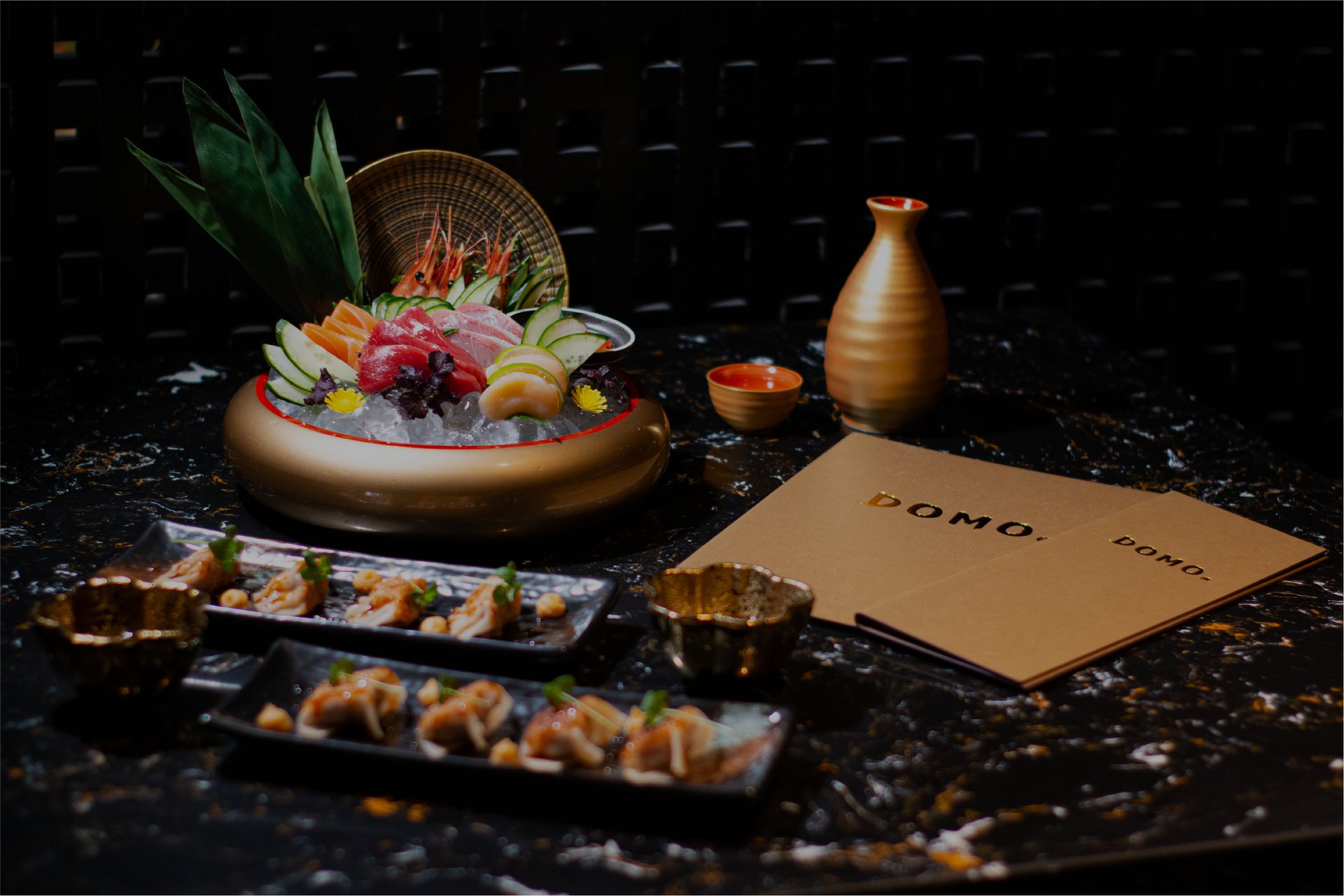 Signature Plate